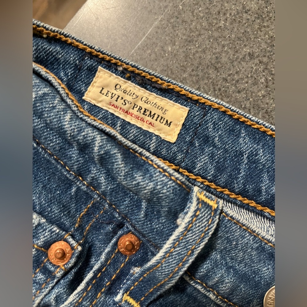 Levi’s Ribcage Straight Jeans - Picture 4 of 6